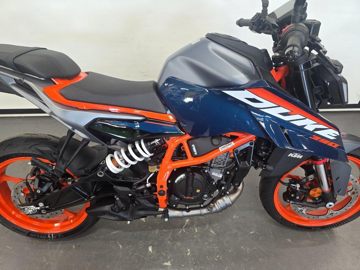 2025 KTM 390 DUKE ROAD