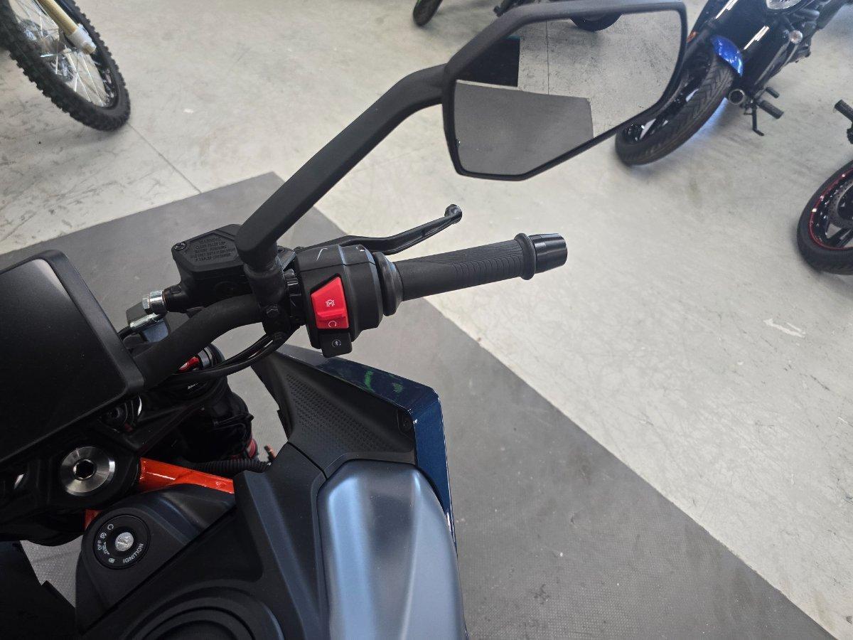 2025 KTM 390 DUKE ROAD