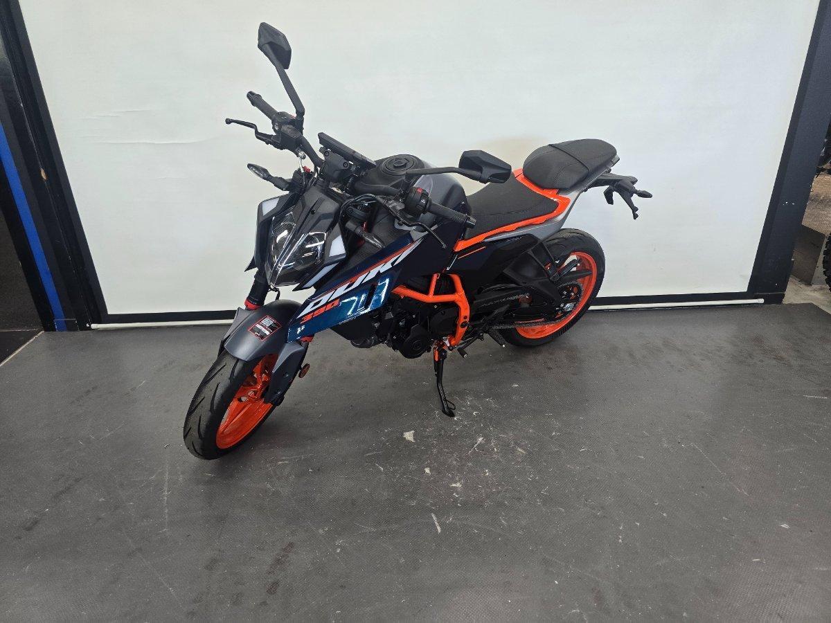2025 KTM 390 DUKE ROAD