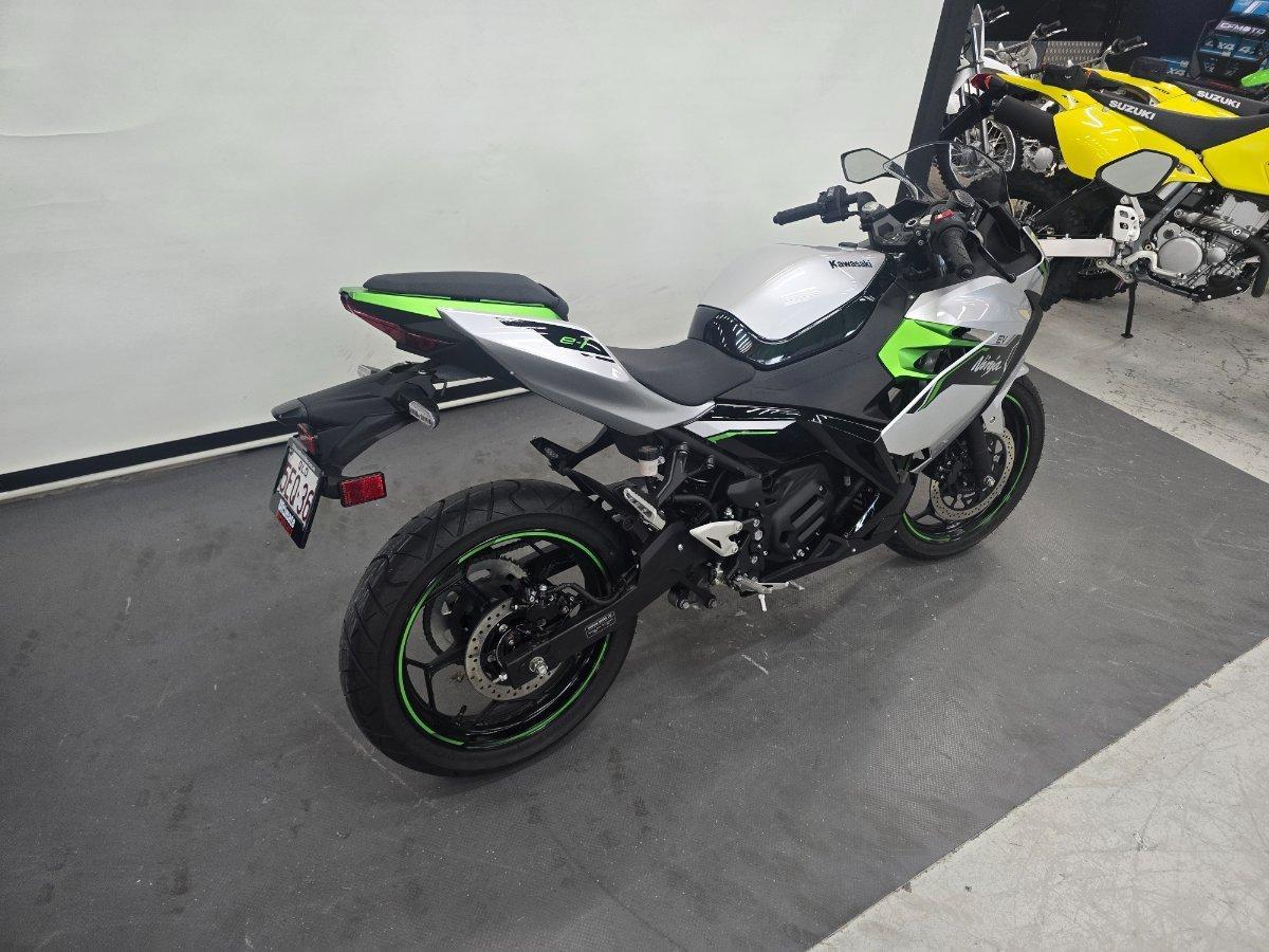 2024 KAWASAKI NINJA e-1 ROAD