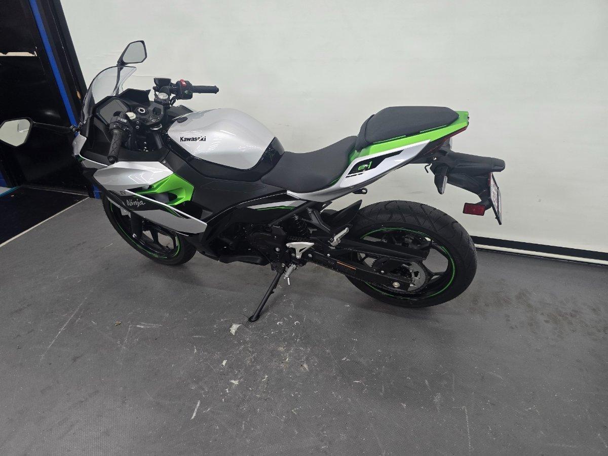 2024 KAWASAKI NINJA e-1 ROAD