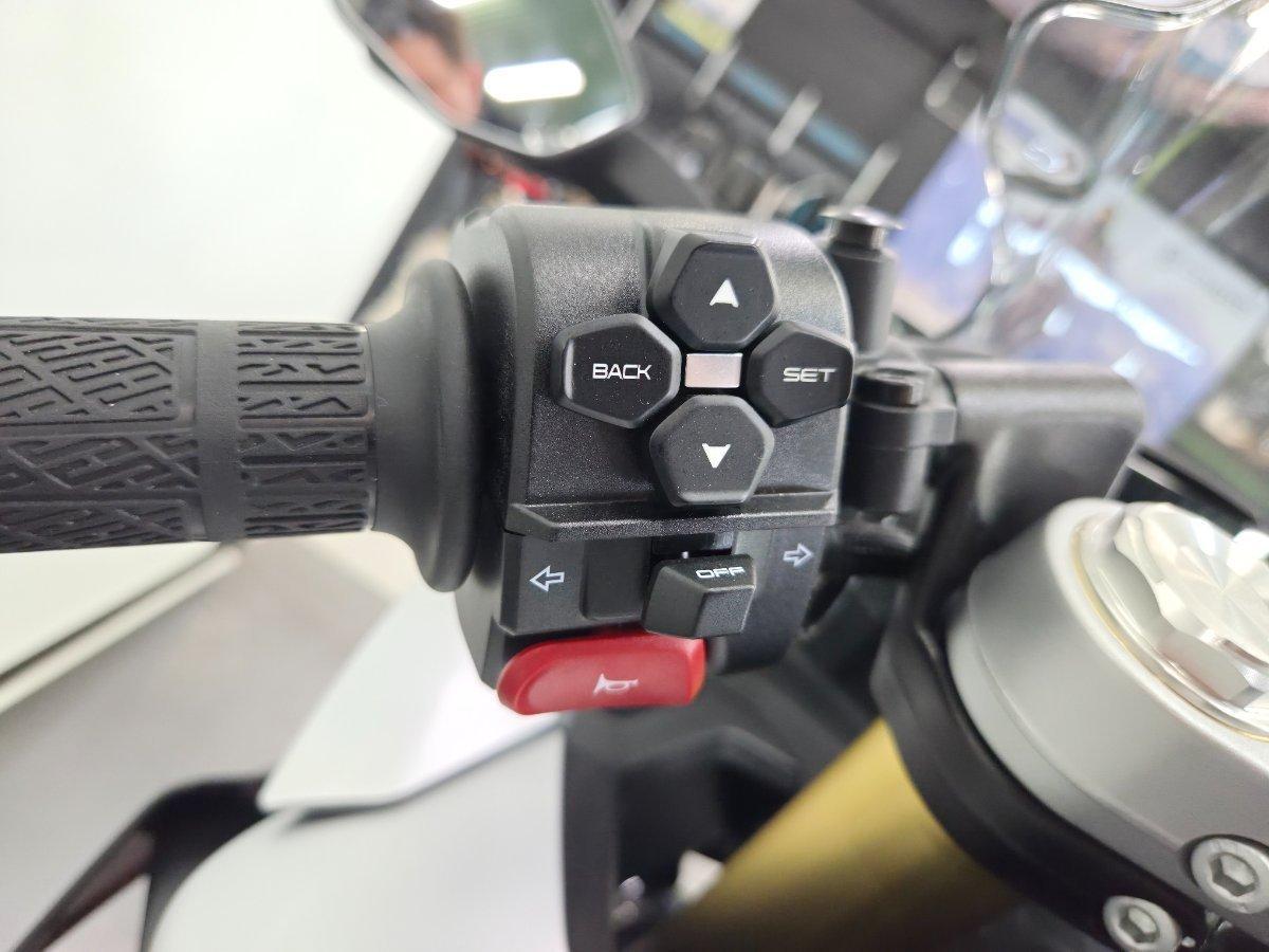 2026 CF MOTO 450 SR ABS ROAD