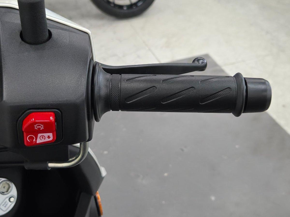 2026 SUZUKI AVENIS 125 SCOOTER