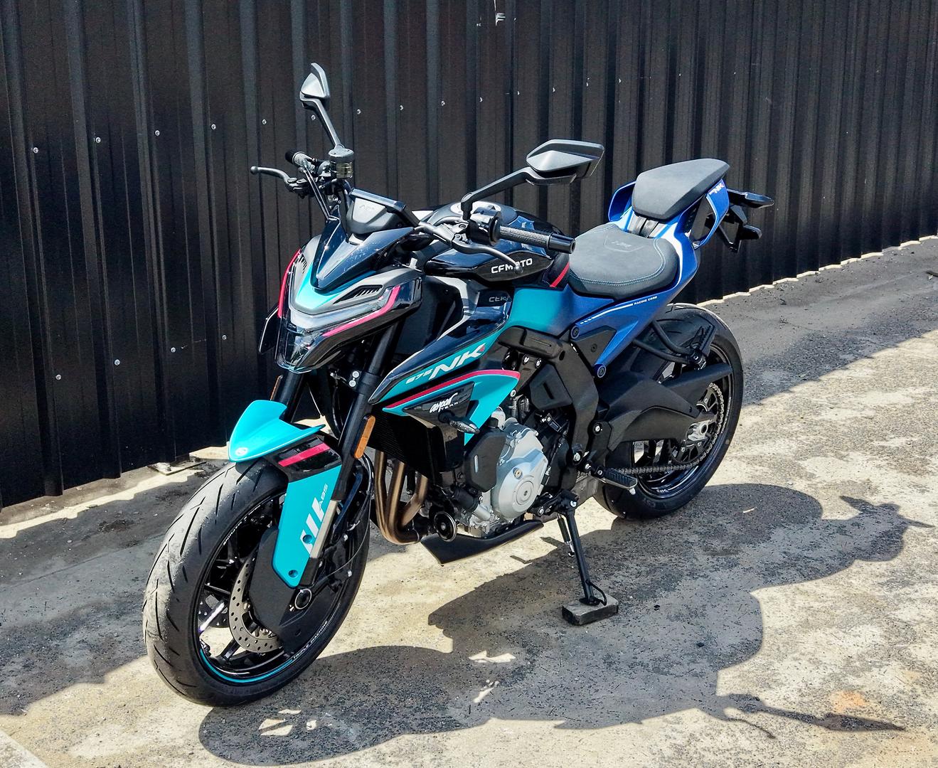 2026 CFMOTO 675 NK ROAD