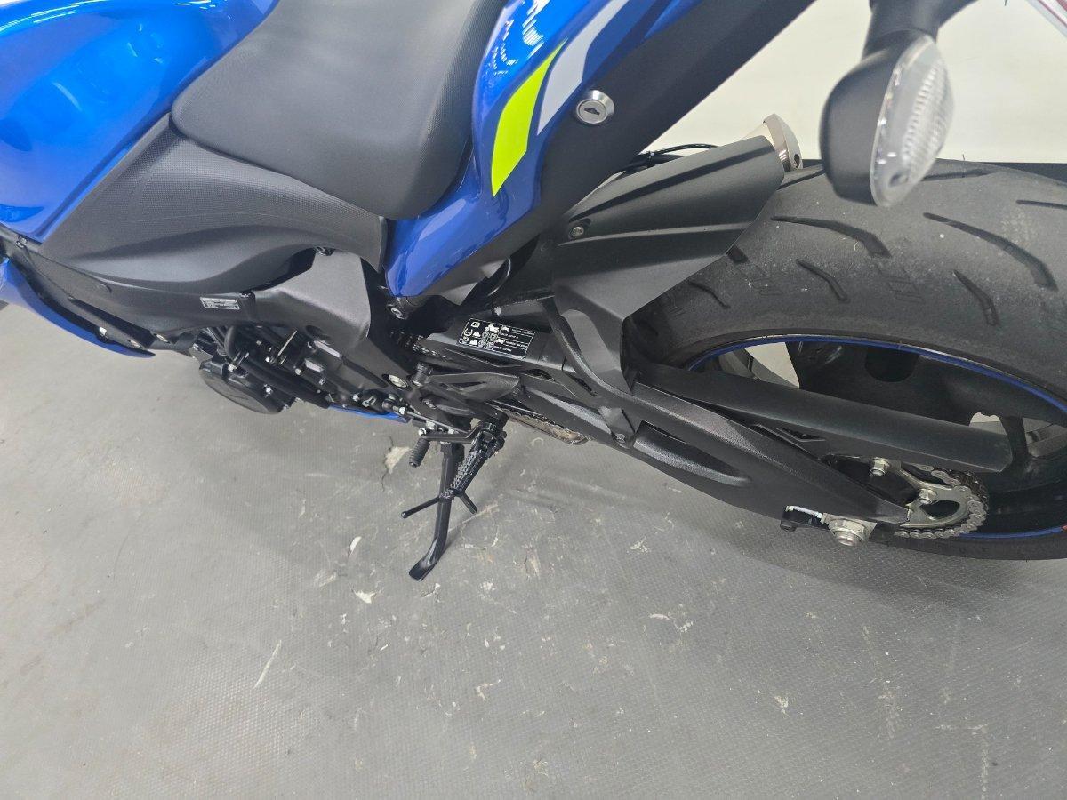 2019 SUZUKI GSX-S1000F ROAD