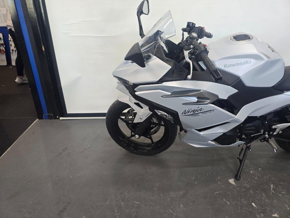 2024 KAWASAKI NINJA 500 SPORTS