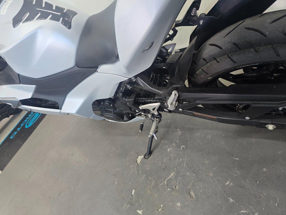 2024 KAWASAKI NINJA 500 SPORTS