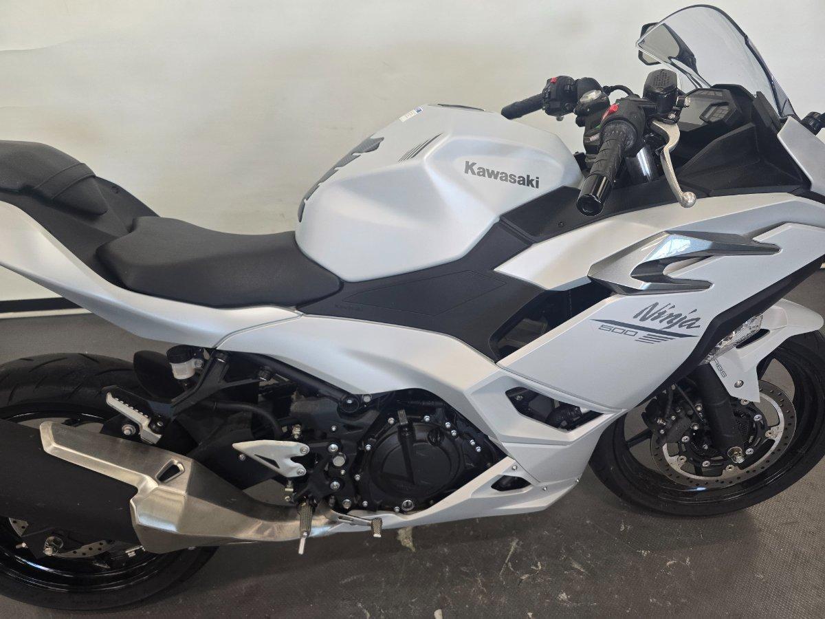 2024 KAWASAKI NINJA 500 SPORTS