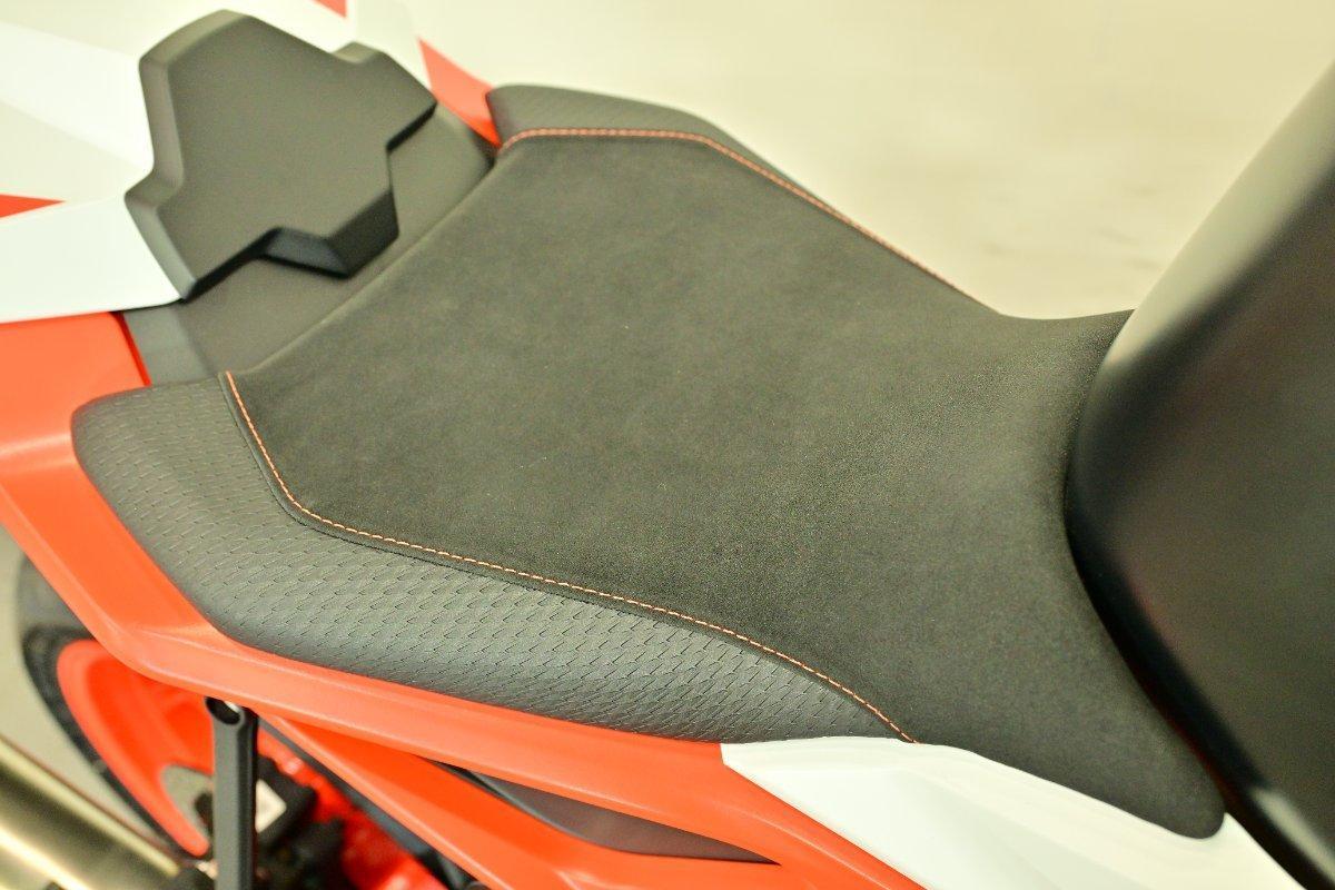 2026 KTM 990 DUKE R ROAD