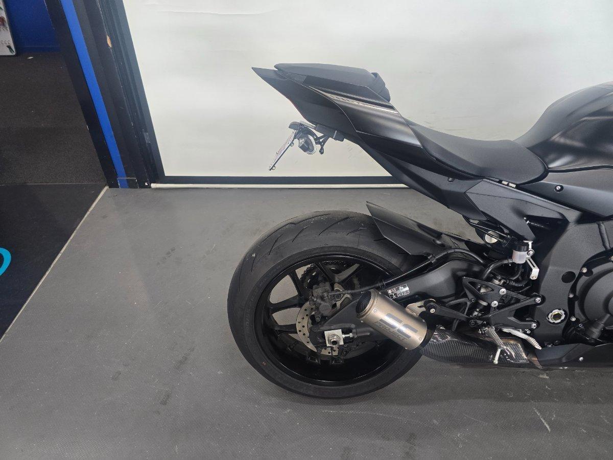 2025 YAMAHA YZF-R1 SPORTS