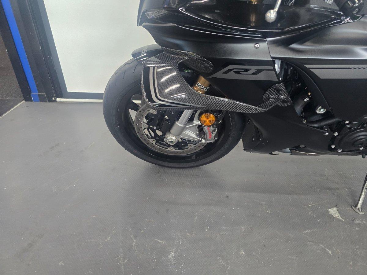 2025 YAMAHA YZF-R1 SPORTS