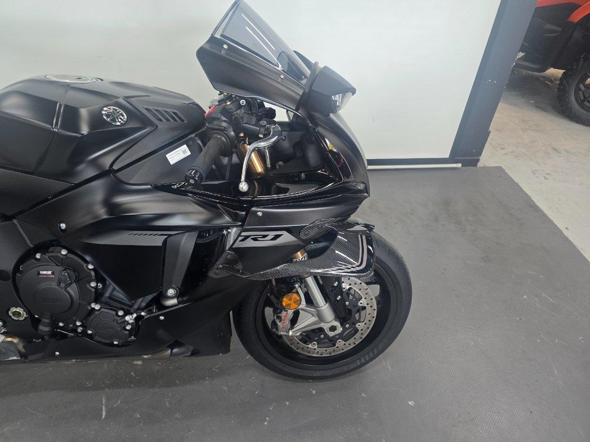 2025 YAMAHA YZF-R1 SPORTS