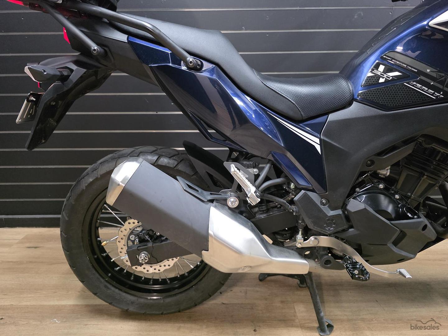 2009 SUZUKI VZ1500 BOULEVARD (M90) CRUISER