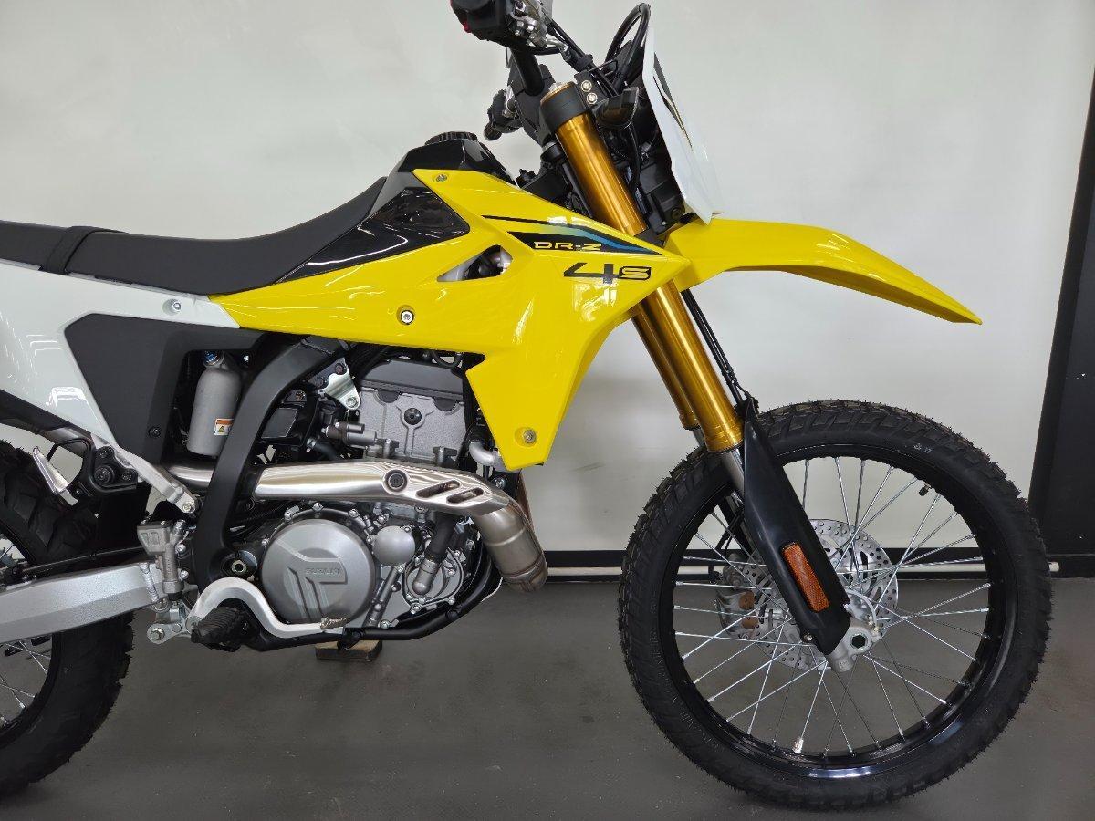 2026 SUZUKI DR-Z4S DUAL SPORTS