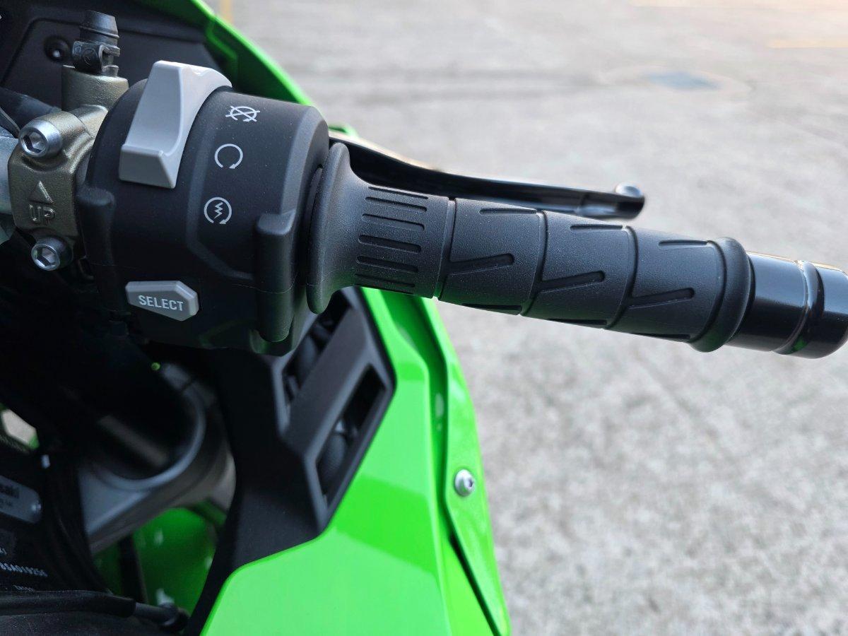 2025 KAWASAKI NINJA ZX-10R SPORTS