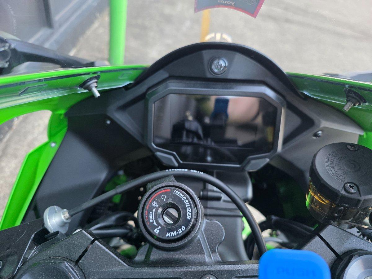 2025 KAWASAKI NINJA ZX-10R SPORTS