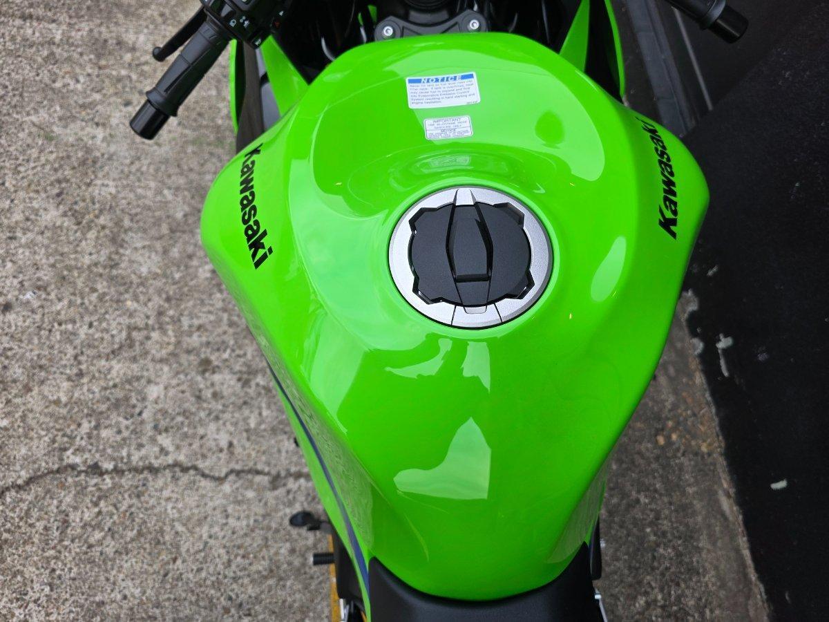 2025 KAWASAKI NINJA ZX-6R (636) SPORTS