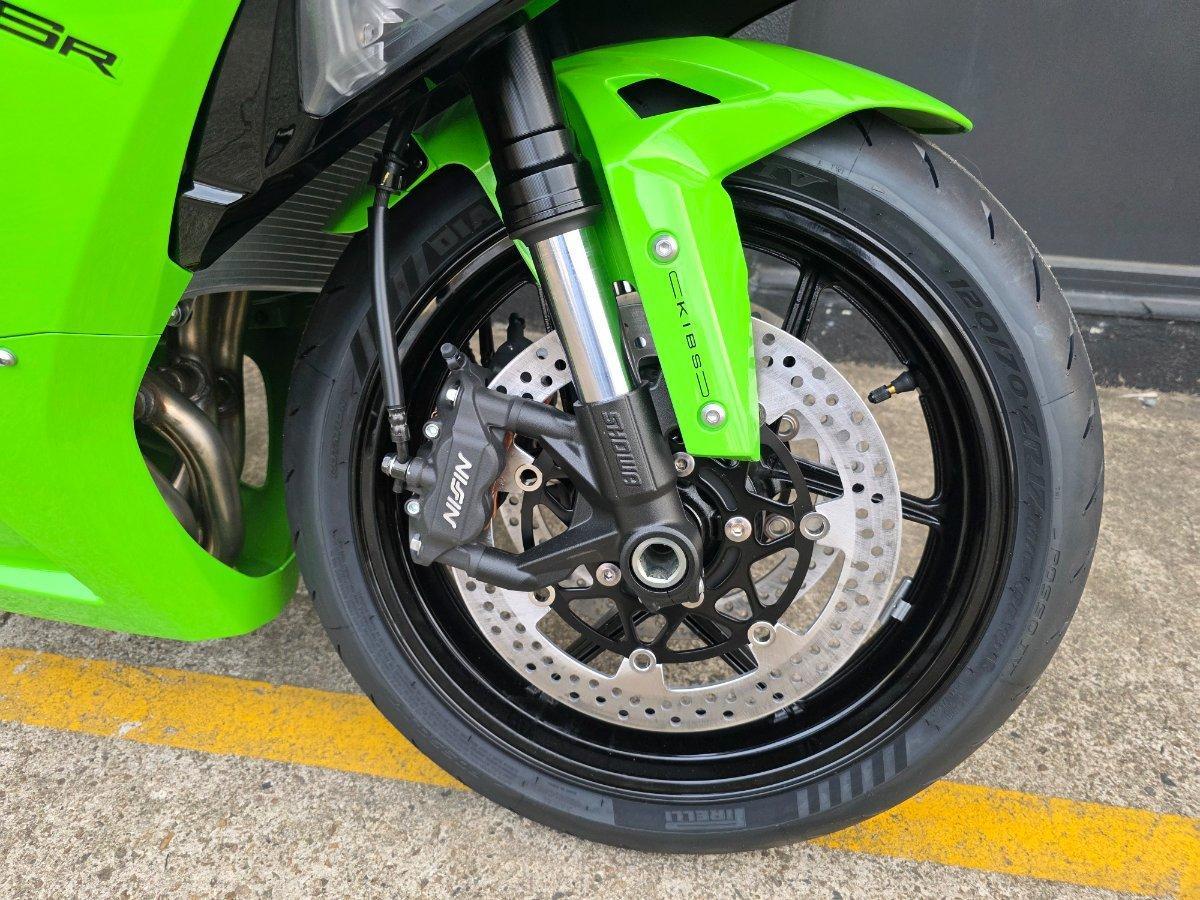 2025 KAWASAKI NINJA ZX-6R (636) SPORTS