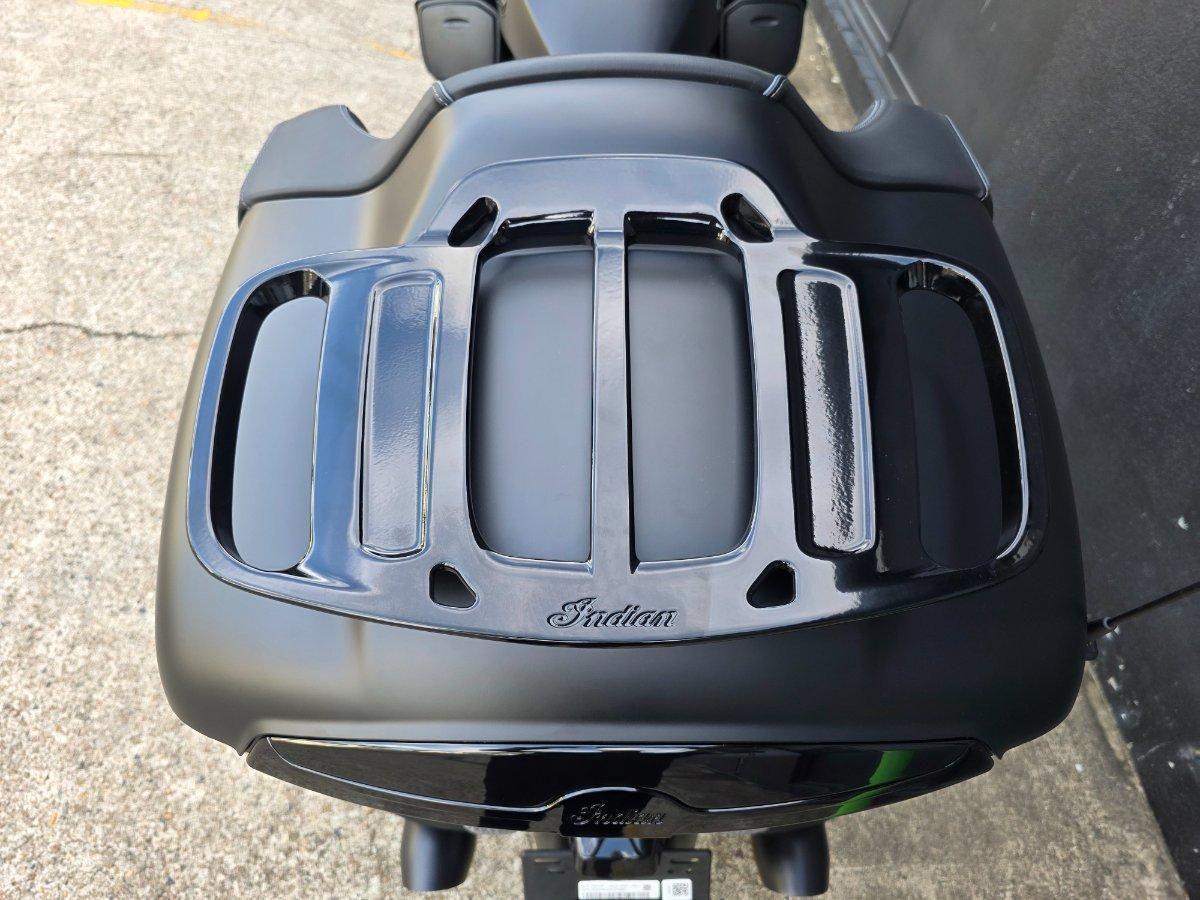 2025 INDIAN PURSUIT DARK HORSE ROAD