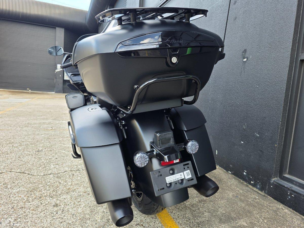 2025 INDIAN PURSUIT DARK HORSE ROAD