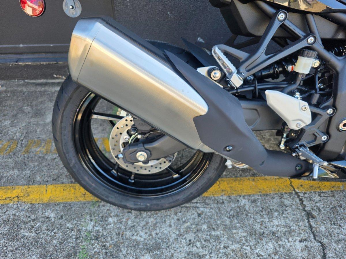 2025 KAWASAKI NINJA 400 ZX-4R SPORTS
