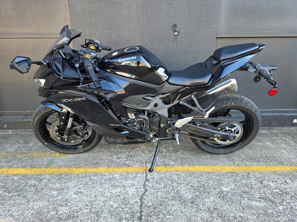 2025 KAWASAKI NINJA 400 ZX-4R SPORTS