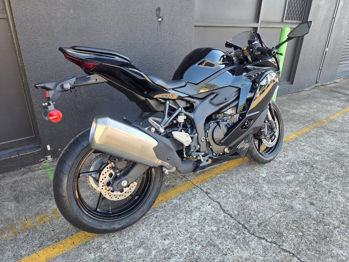 2025 KAWASAKI NINJA 400 ZX-4R SPORTS