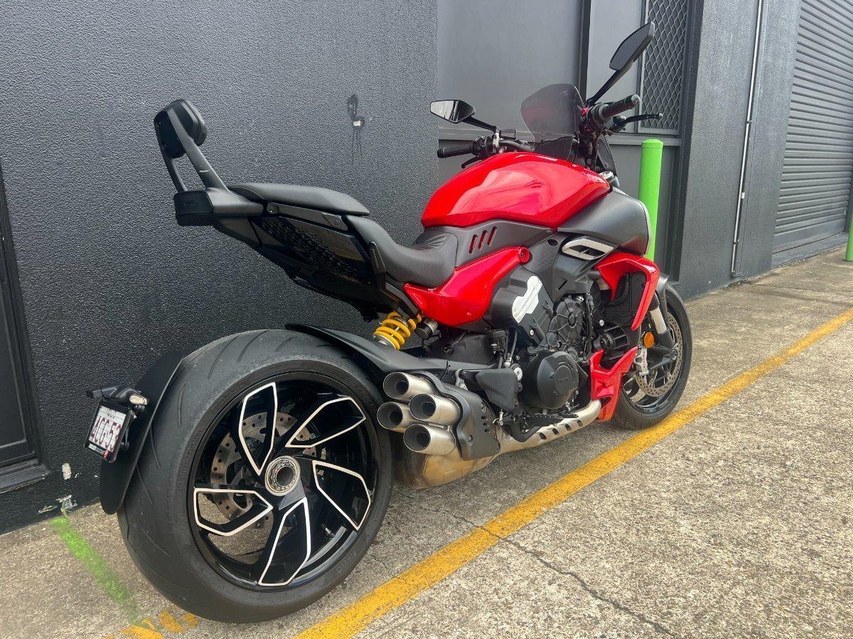 2023 DUCATI DIAVEL V4 CRUISER