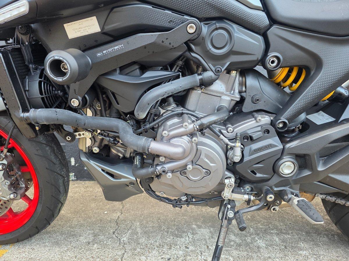 2023 DUCATI MONSTER ROAD