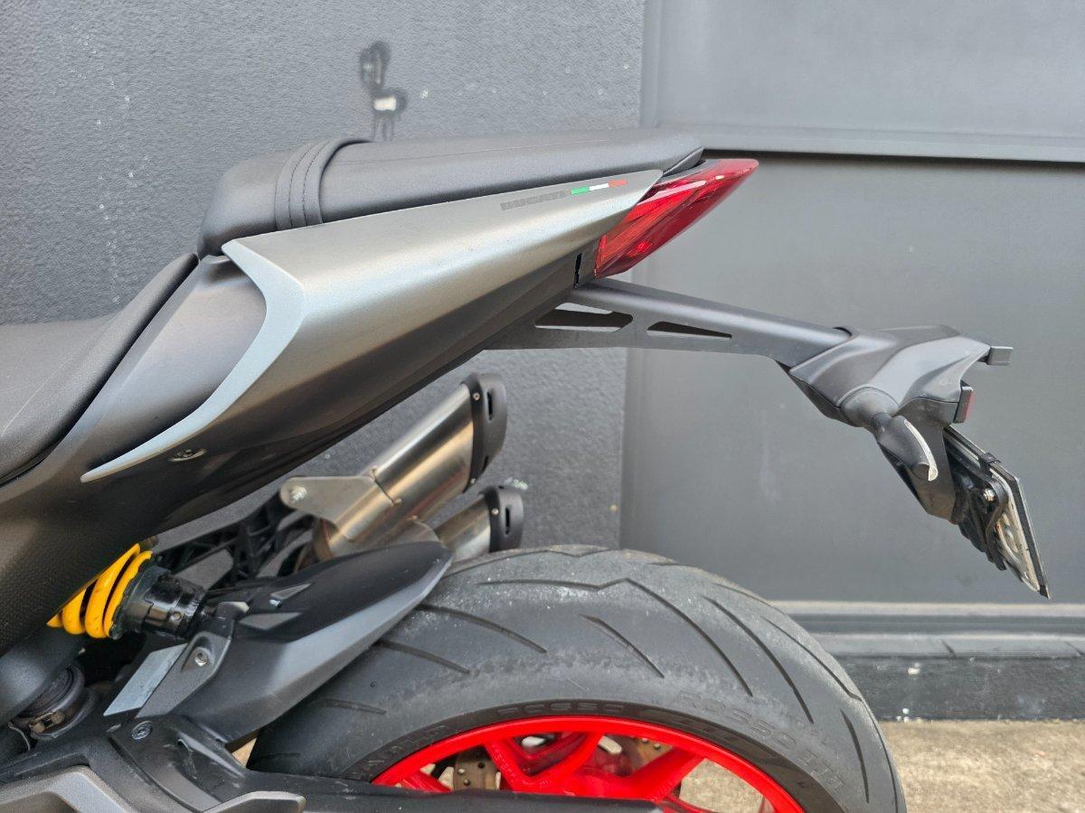 2023 DUCATI MONSTER ROAD
