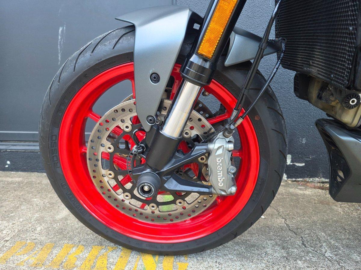 2023 DUCATI MONSTER ROAD