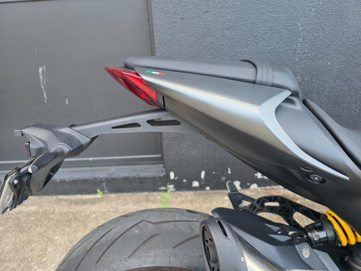 2023 DUCATI MONSTER ROAD