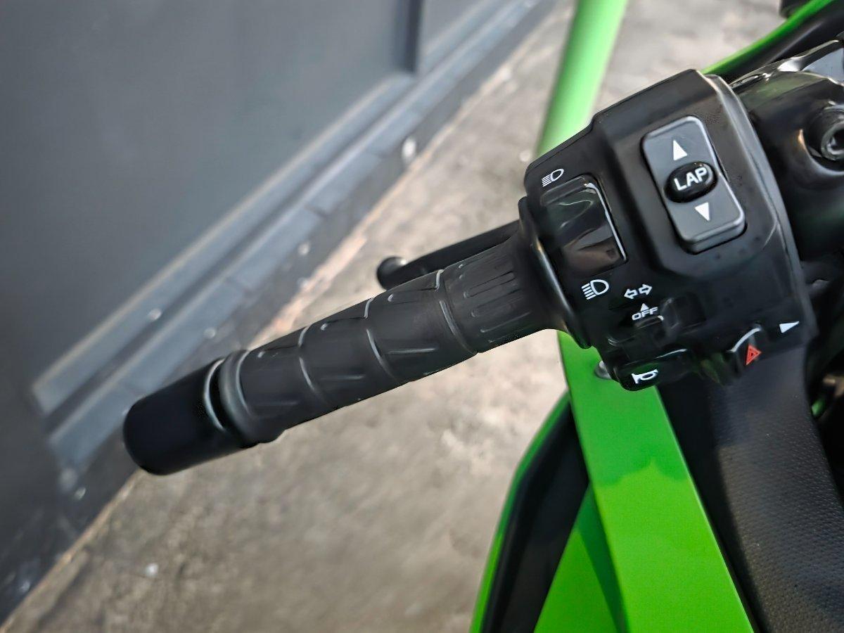 2026 KAWASAKI NINJA 400 ZX-4RR KRT SPORTS