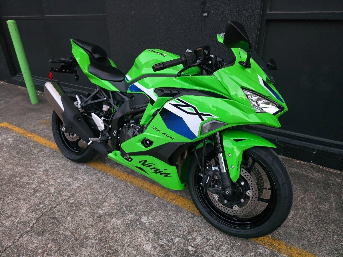 2026 KAWASAKI NINJA 400 ZX-4RR KRT SPORTS