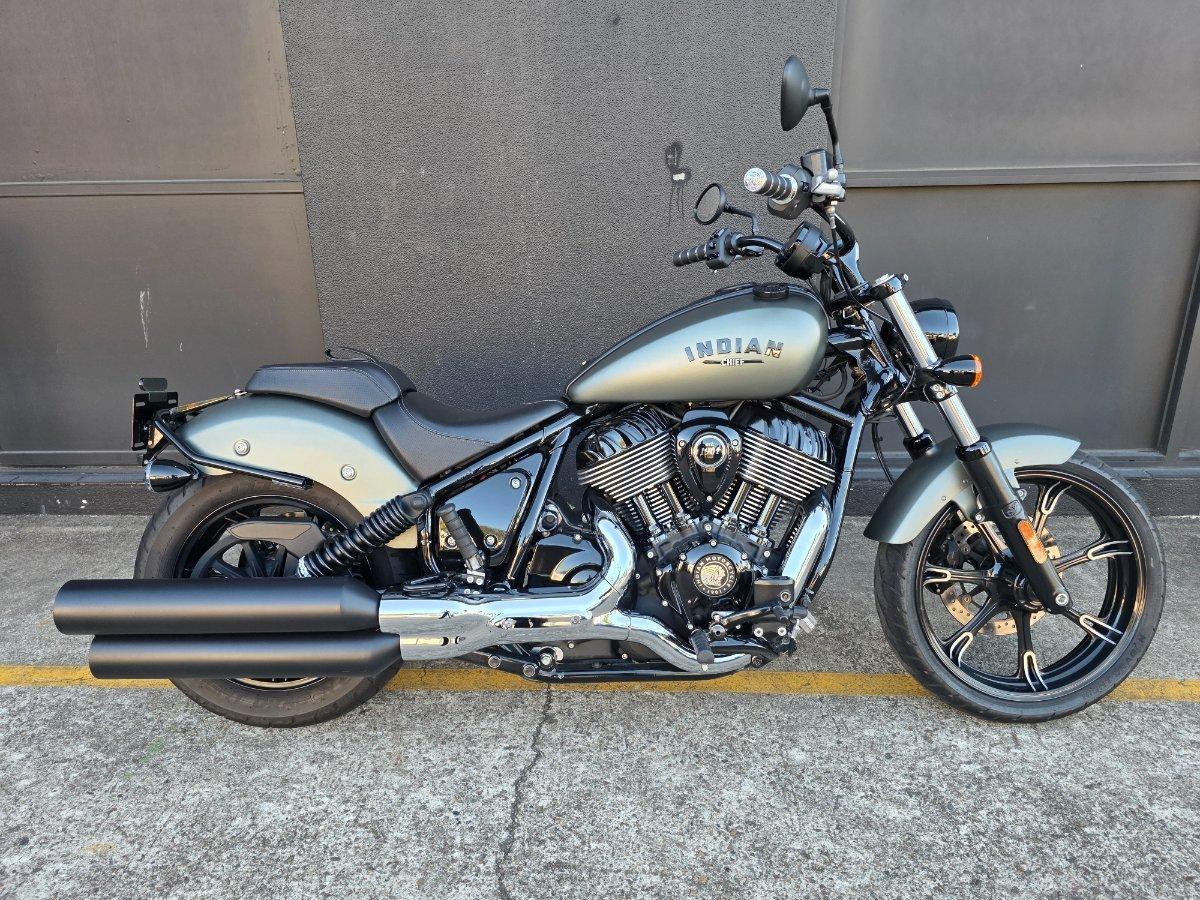 2022 INDIAN CHIEF DARK HORSE CRUISER