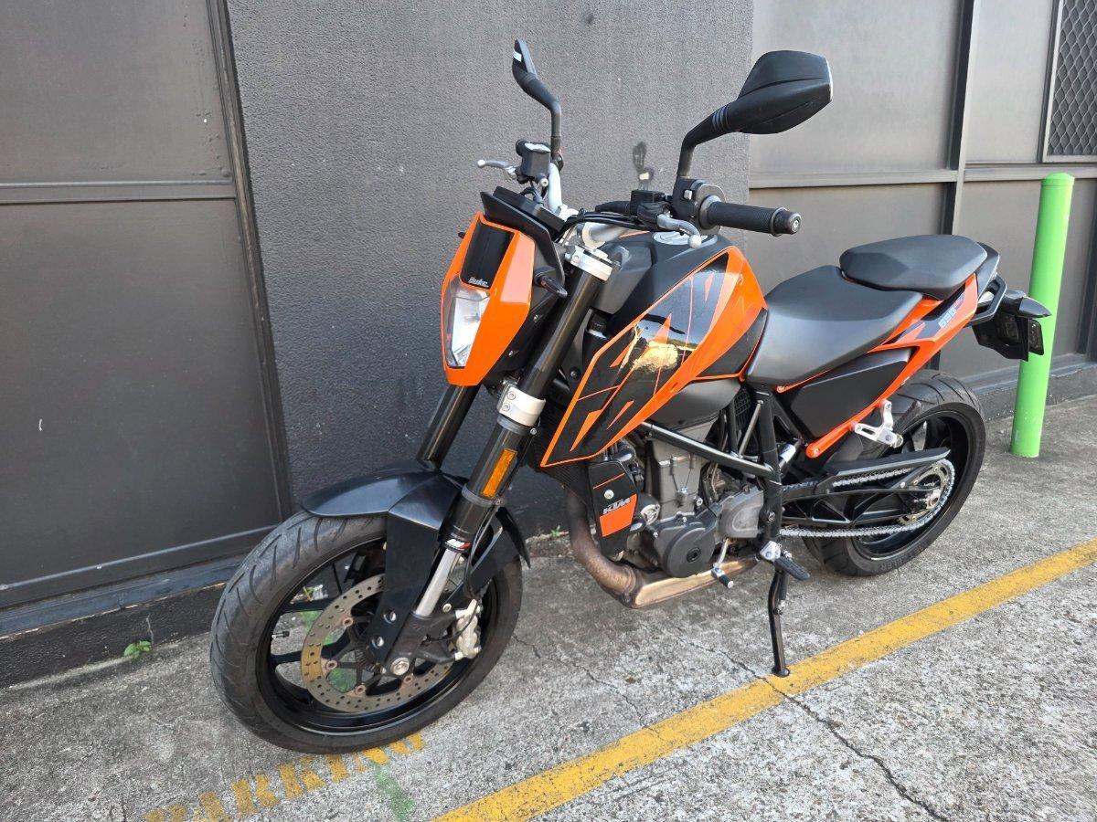 2016 KTM 690 DUKE ROAD