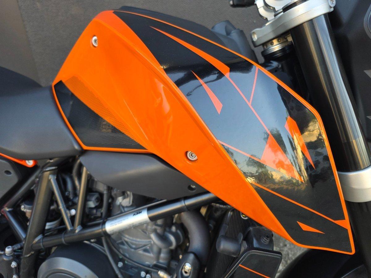 2016 KTM 690 DUKE ROAD
