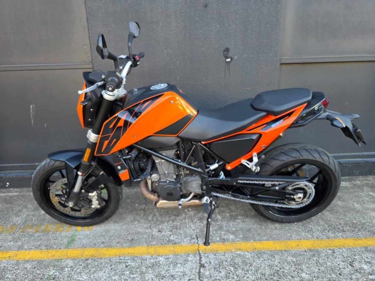 2016 KTM 690 DUKE ROAD