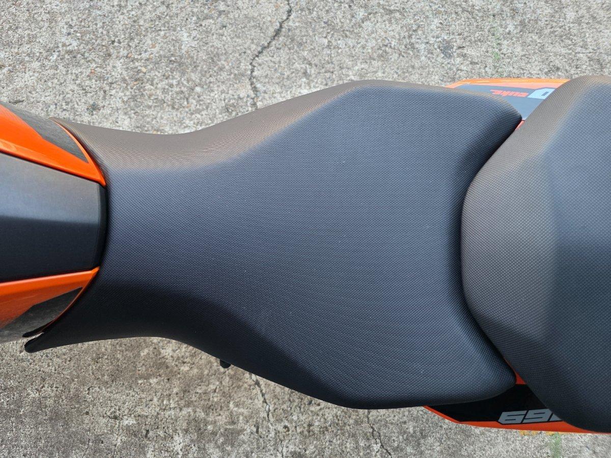 2016 KTM 690 DUKE ROAD