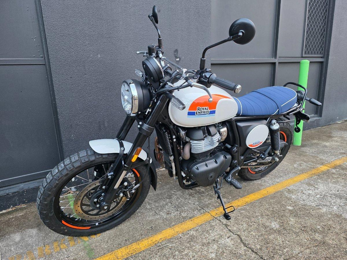 2025 ROYAL ENFIELD BEAR 650 ROAD