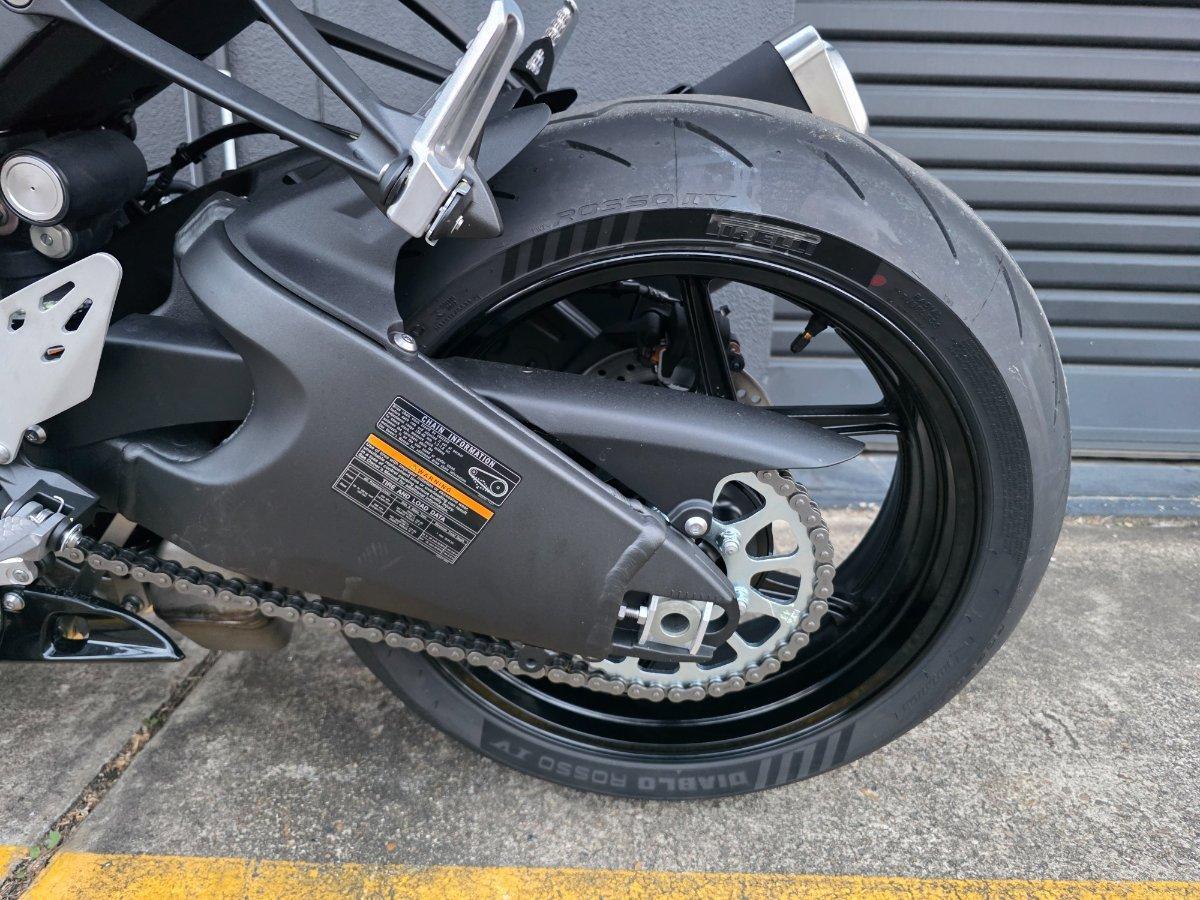 2026 KAWASAKI NINJA ZX-6R (636) SPORTS