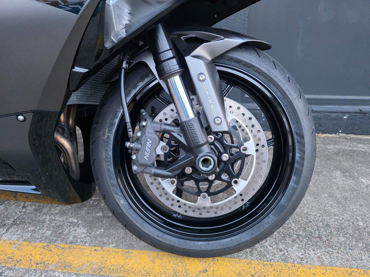 2026 KAWASAKI NINJA ZX-6R (636) SPORTS