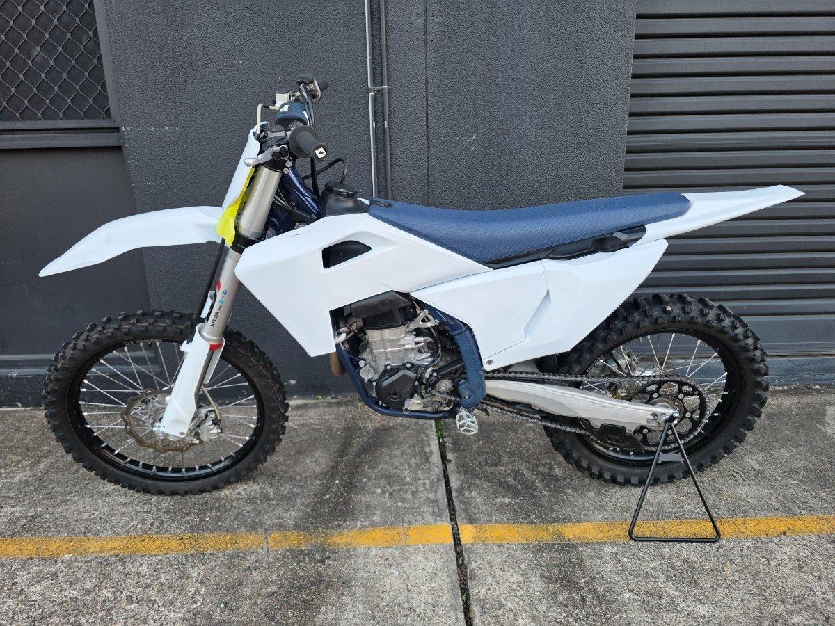 2025 HUSQVARNA FC450 MOTOCROSS