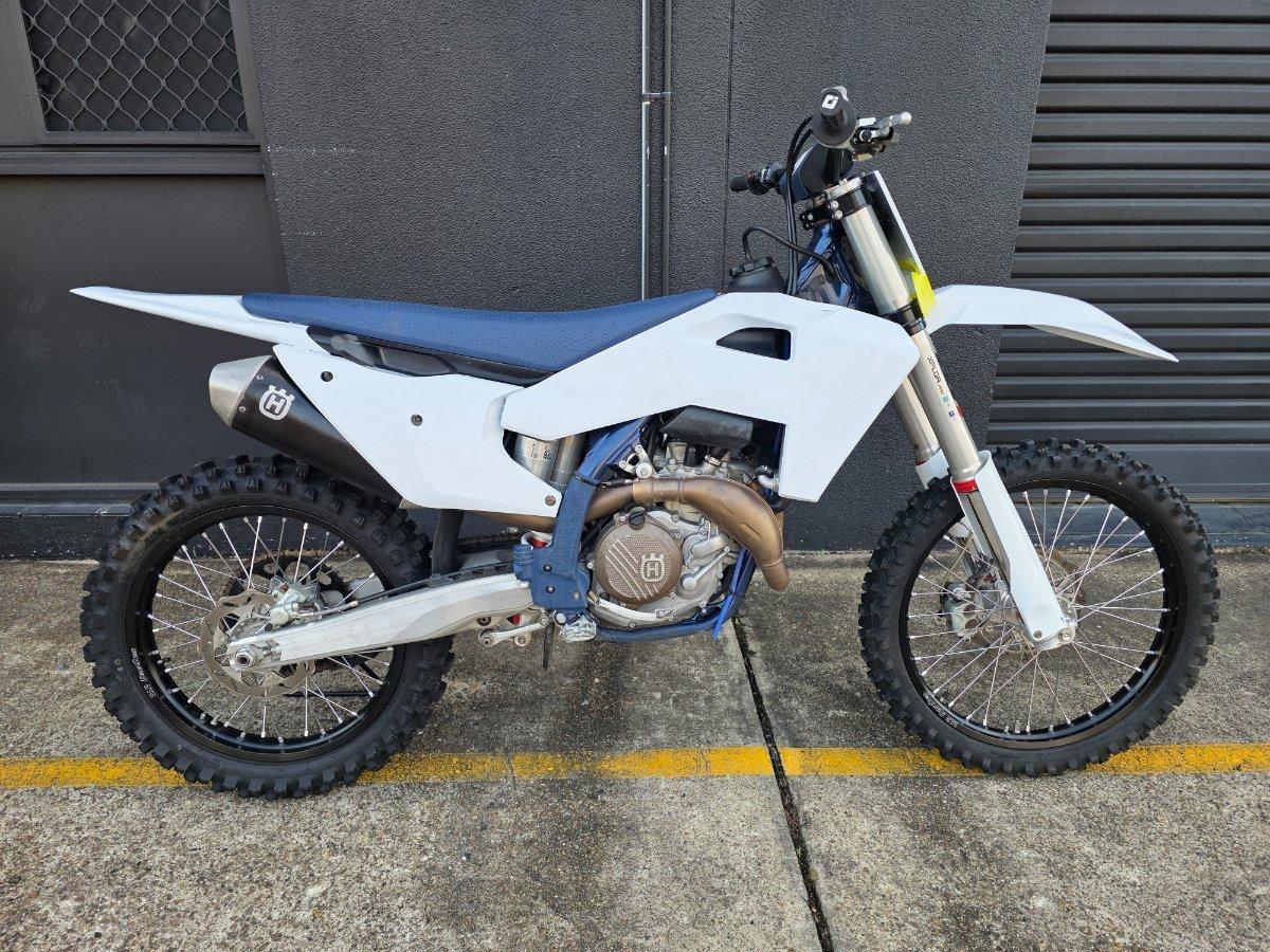 2025 HUSQVARNA FC450 MOTOCROSS