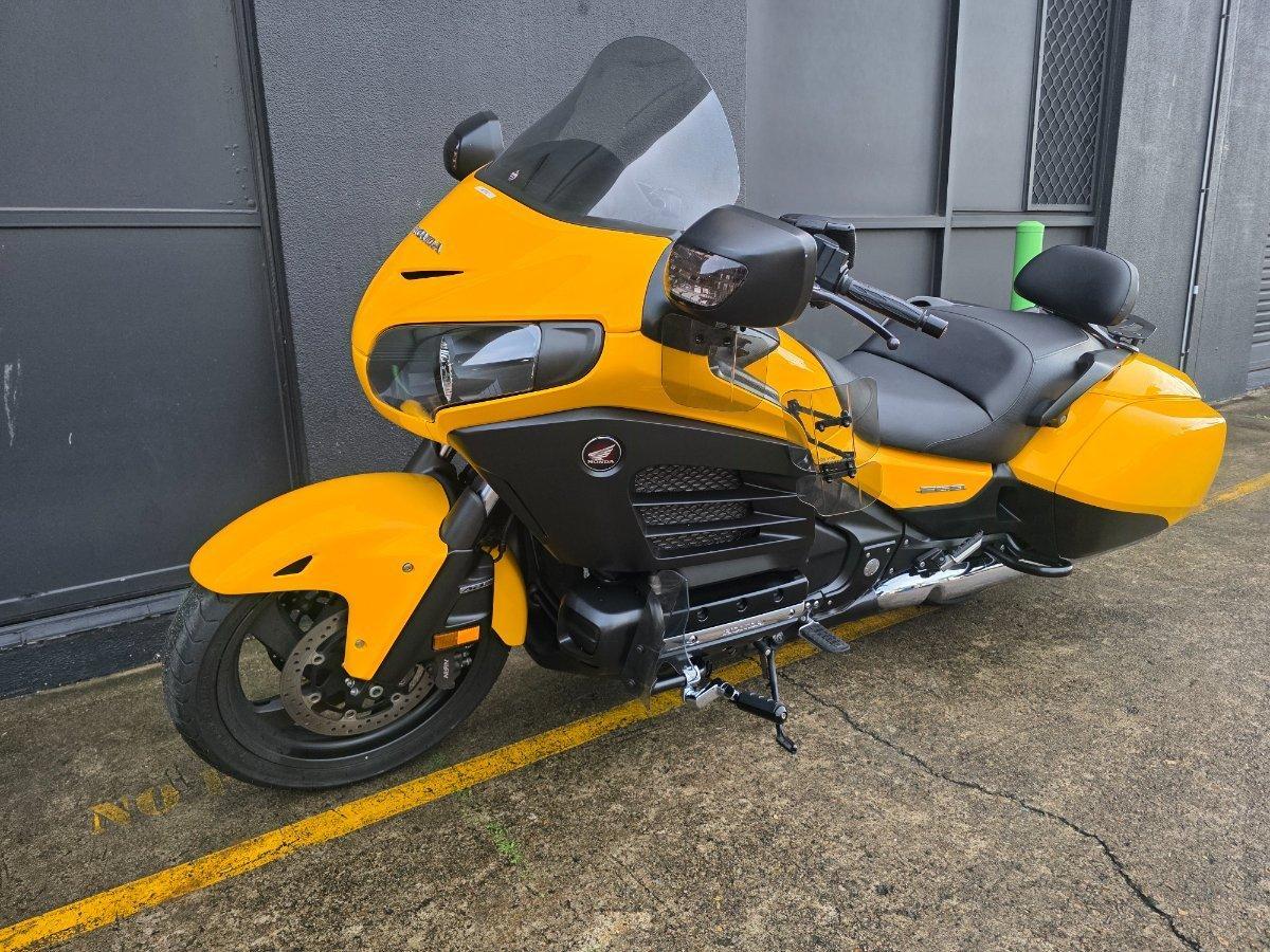 2014 HONDA GOLDWING F6B (GL1800B) ROAD