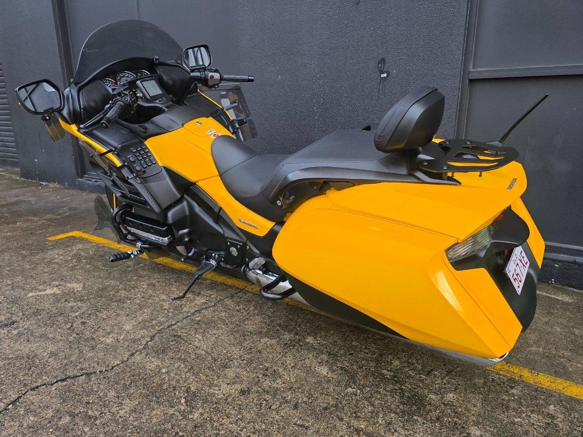 2014 HONDA GOLDWING F6B (GL1800B) ROAD