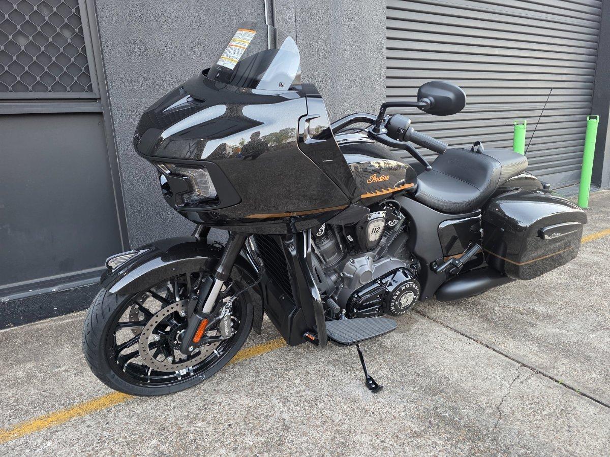 2026 INDIAN CHALLENGER DARK HORSE ROAD