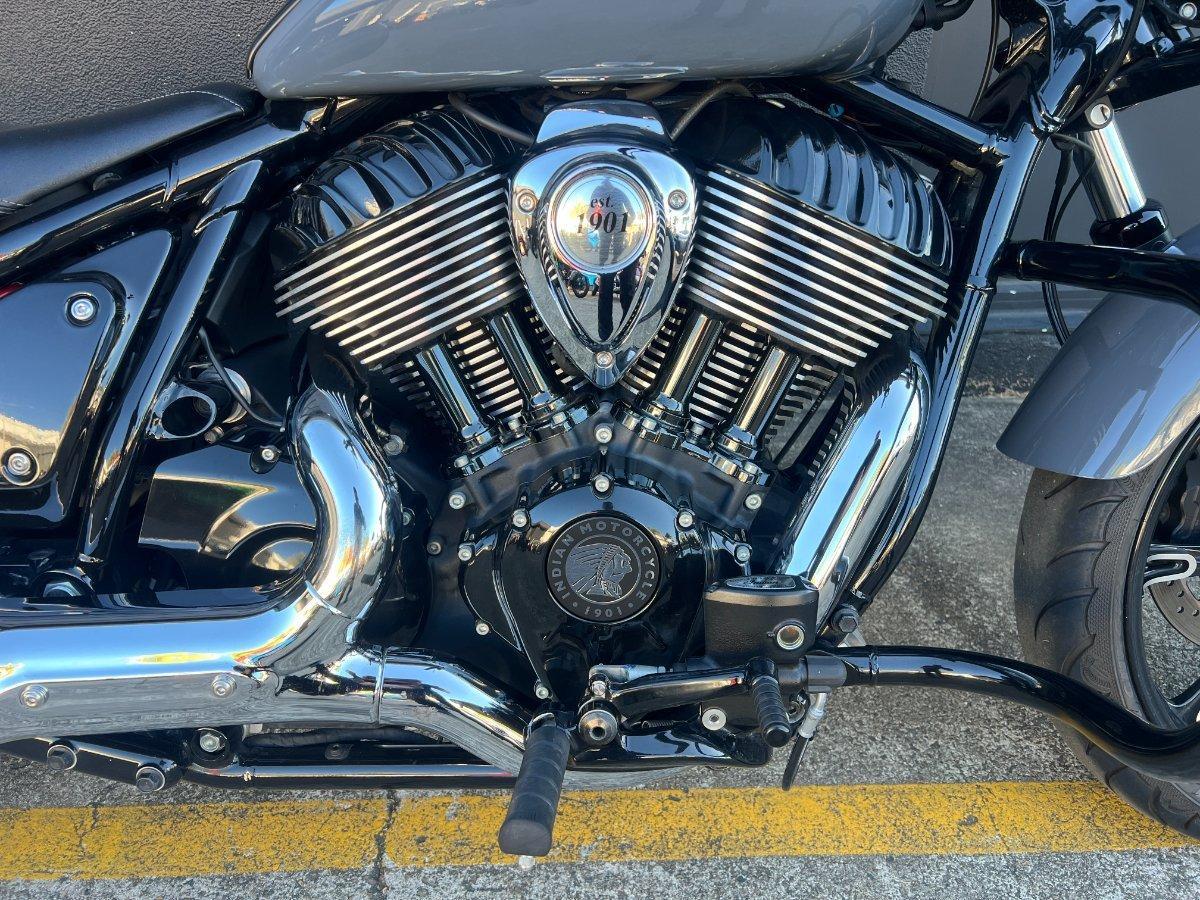 2022 INDIAN CHIEF DARK HORSE CRUISER