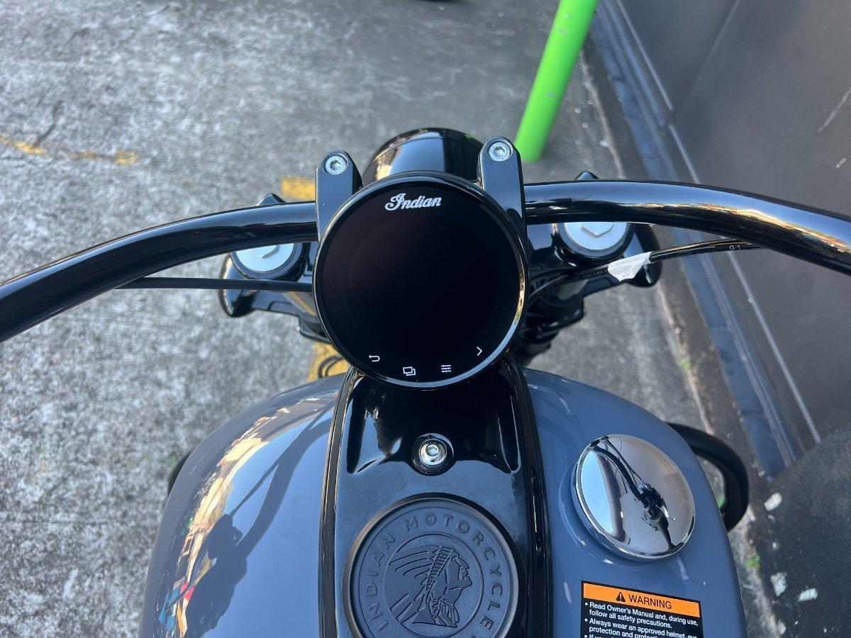 2022 INDIAN CHIEF DARK HORSE CRUISER