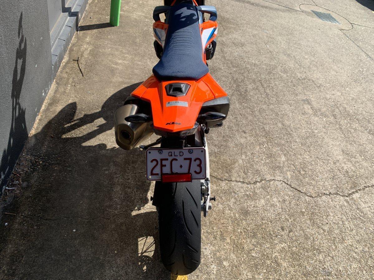 2024 KTM 690 SMC R SUPERMOTARD